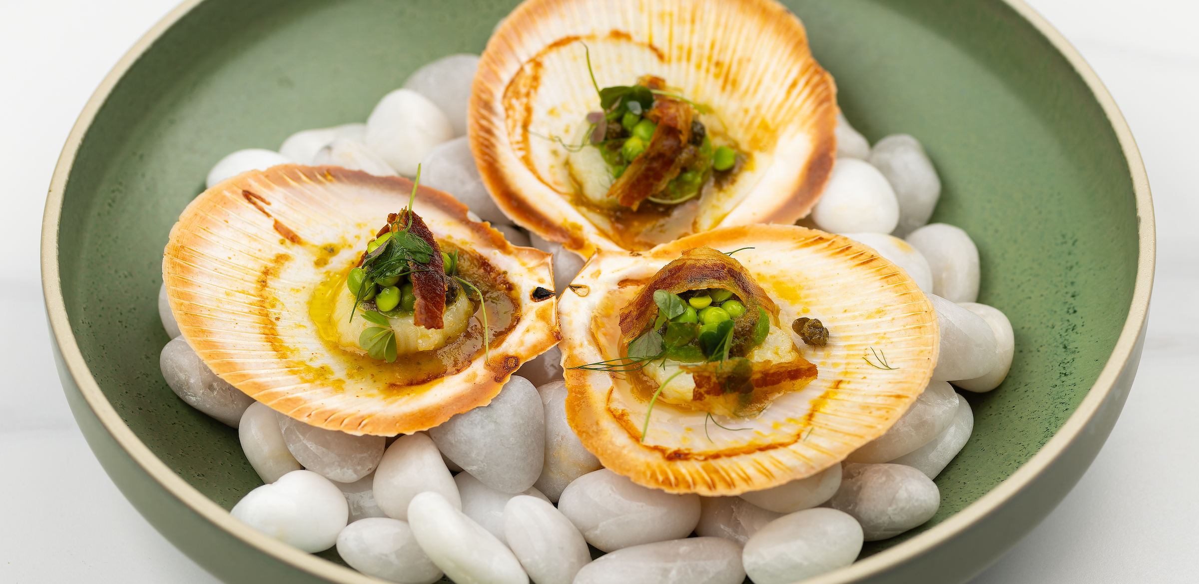 Image of a scallops in a plate